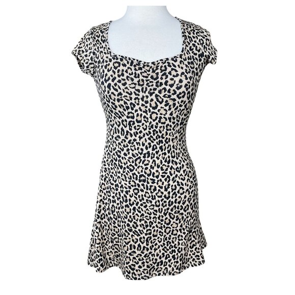 See You Monday Short Sleeve Ruched Sweetheart Neck Ribbed Cheetah Knit Dress M - Picture 1 of 7